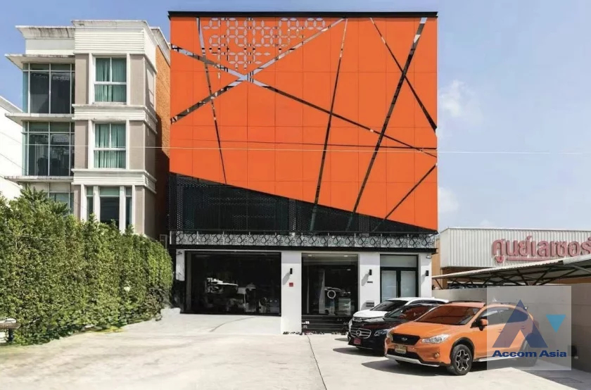 17  3 br House For Rent in Latkrabang ,Bangkok  AA46206