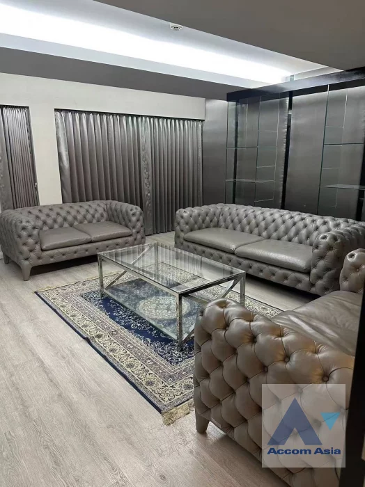 4  3 br House For Rent in Latkrabang ,Bangkok  AA46206