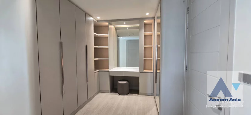 15  3 br Apartment For Rent in Sukhumvit ,Bangkok BTS Asok - MRT Sukhumvit at Serviced Apartment with Park view AA46207