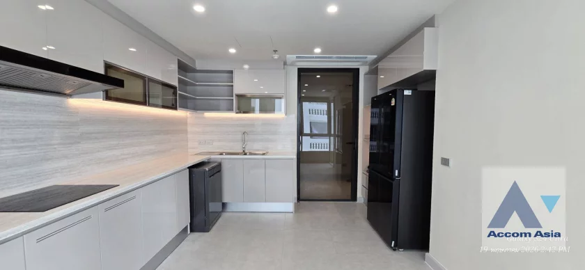 13  3 br Apartment For Rent in Sukhumvit ,Bangkok BTS Asok - MRT Sukhumvit at Serviced Apartment with Park view AA46207