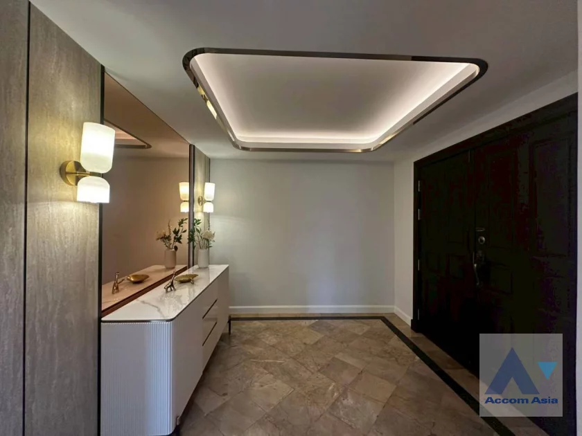 6  4 br Apartment for rent and sale in Sukhumvit ,Bangkok MRT Sukhumvit - BTS Asok at Warm Family Atmosphere AA46211