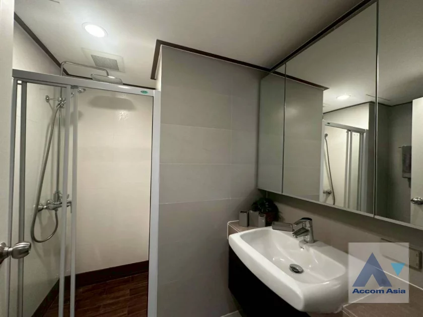 24  4 br Apartment for rent and sale in Sukhumvit ,Bangkok MRT Sukhumvit - BTS Asok at Warm Family Atmosphere AA46211