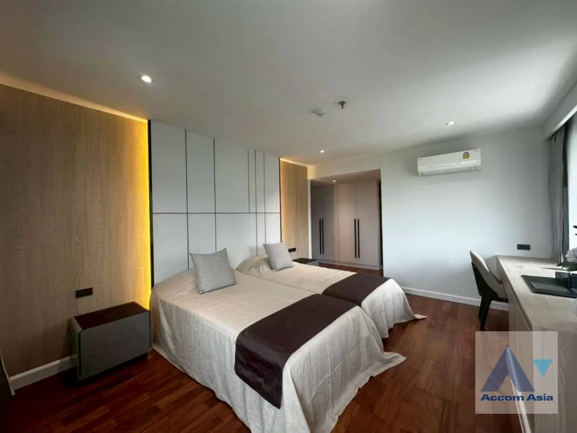 19  4 br Apartment for rent and sale in Sukhumvit ,Bangkok MRT Sukhumvit - BTS Asok at Warm Family Atmosphere AA46211