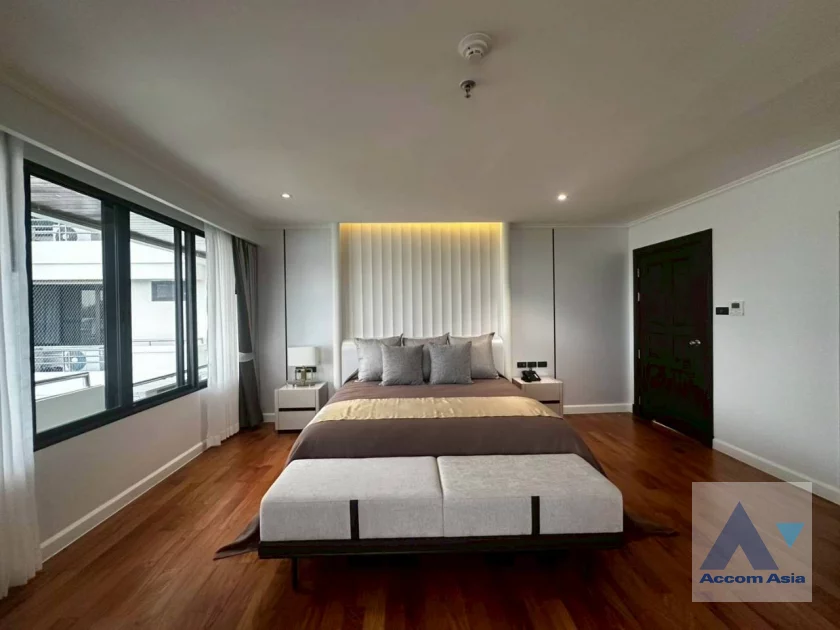 32  4 br Apartment for rent and sale in Sukhumvit ,Bangkok MRT Sukhumvit - BTS Asok at Warm Family Atmosphere AA46211