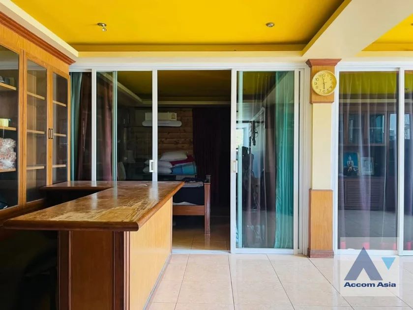 5  6 br Townhouse For Sale in Sukhumvit ,Bangkok  AA46221