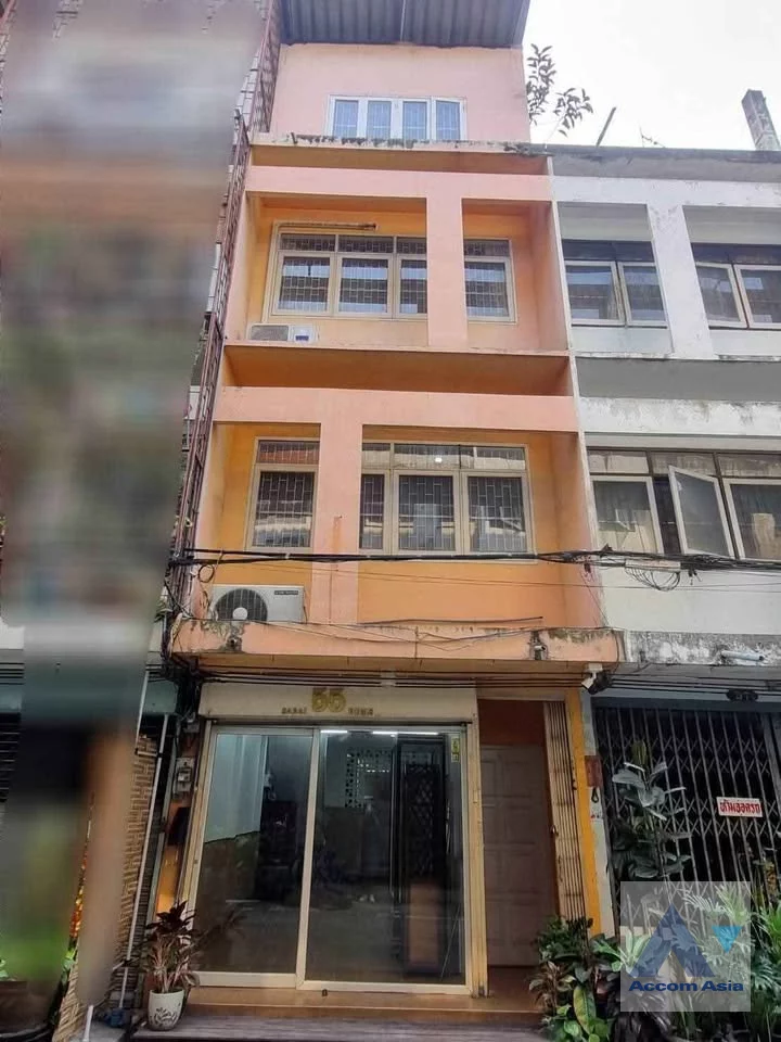  2  3 br Shophouse For Sale in Sukhumvit ,Bangkok BTS Bang Chak AA46246