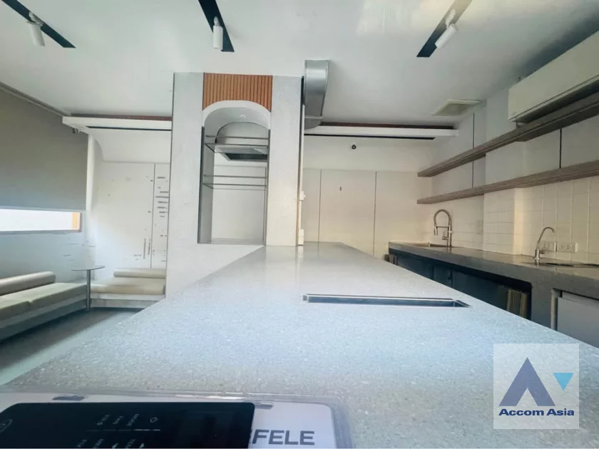  1  1 br Shophouse for rent and sale in Sukhumvit ,Bangkok  AA46251