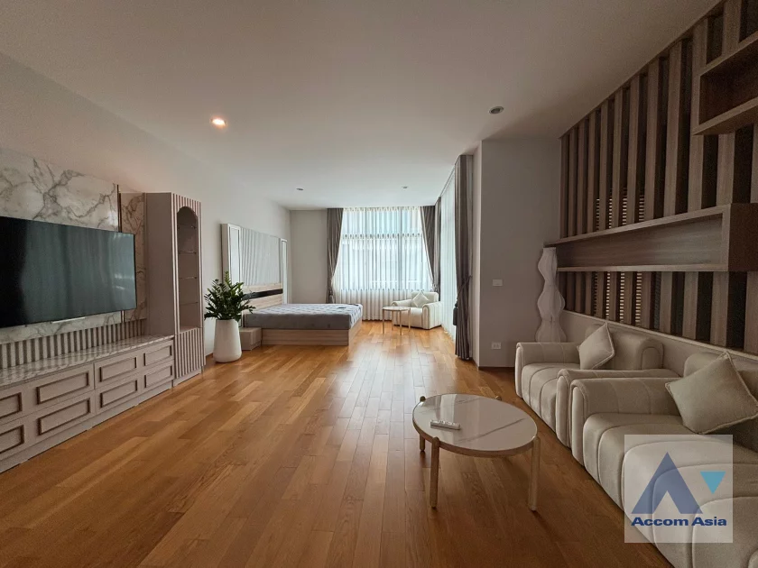  1  3 br Townhouse for rent and sale in Krungthep Kreetha ,Bangkok  at Nirvana Define Srinakarin-Rama9 AA46256