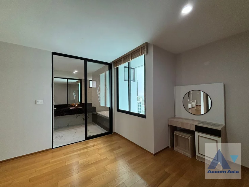 14  3 br Townhouse for rent and sale in Krungthep Kreetha ,Bangkok  at Nirvana Define Srinakarin-Rama9 AA46256