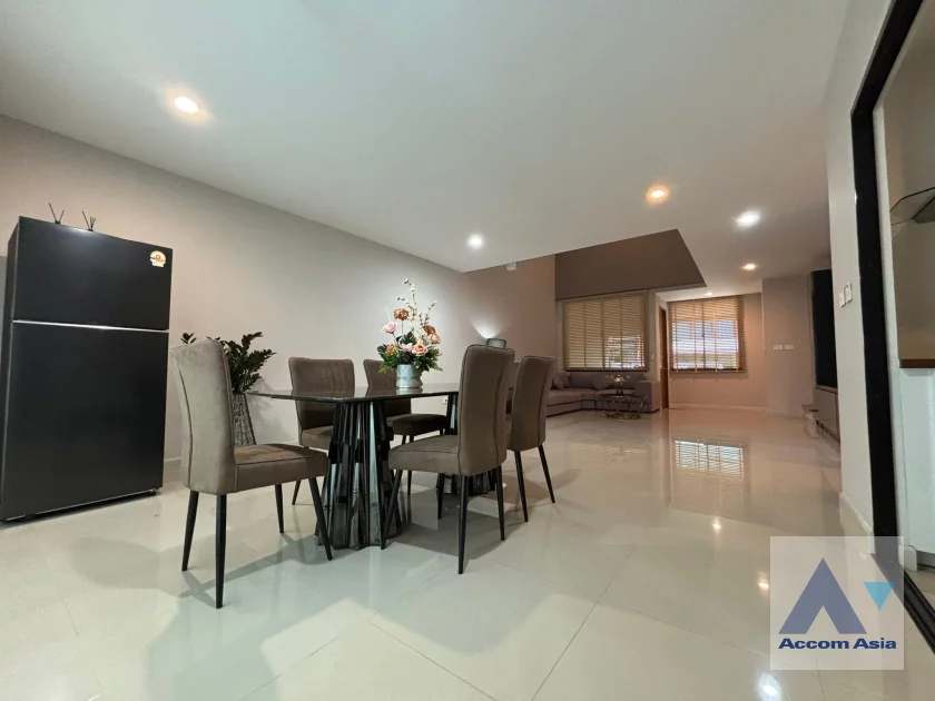  1  3 br Townhouse for rent and sale in Krungthep Kreetha ,Bangkok  at Nirvana Define Srinakarin-Rama9 AA46256