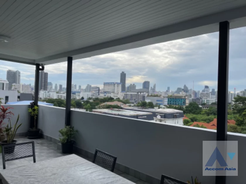 19  3 br Condominium For Rent in Ratchadaphisek ,Bangkok  at Sun Palace AA46257
