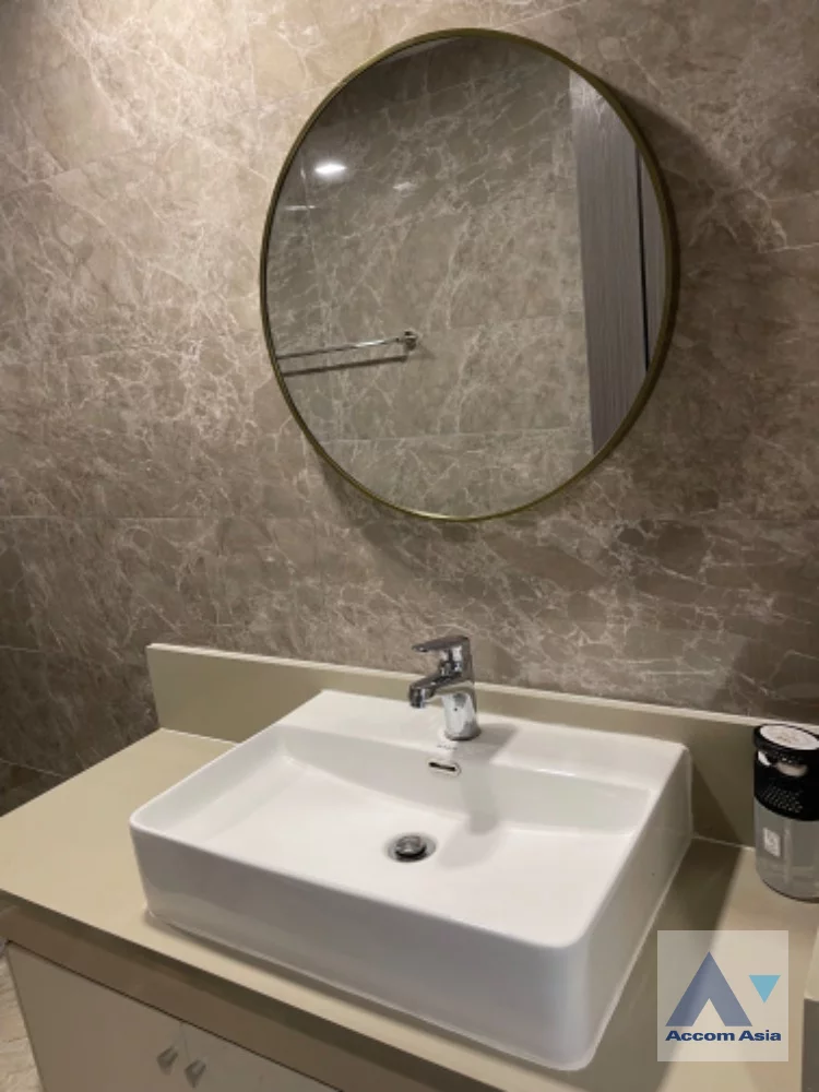 16  3 br Condominium For Rent in Ratchadaphisek ,Bangkok  at Sun Palace AA46257