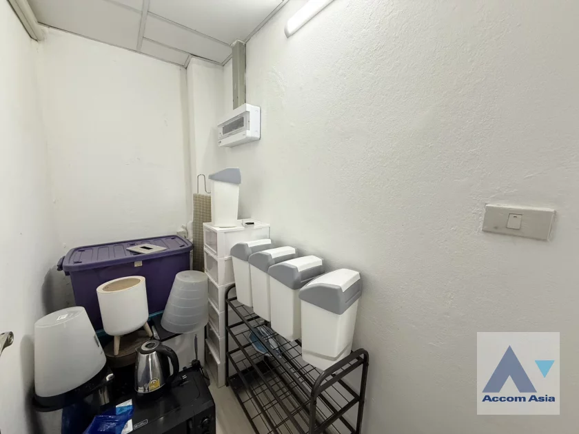 18  3 br Condominium For Rent in Ratchadaphisek ,Bangkok  at Sun Palace AA46257
