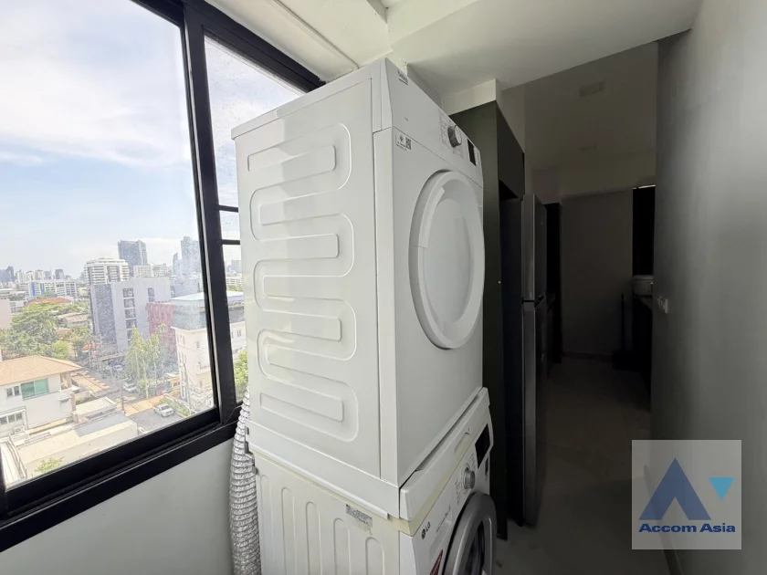 19  3 br Condominium For Rent in Ratchadaphisek ,Bangkok  at Sun Palace AA46257