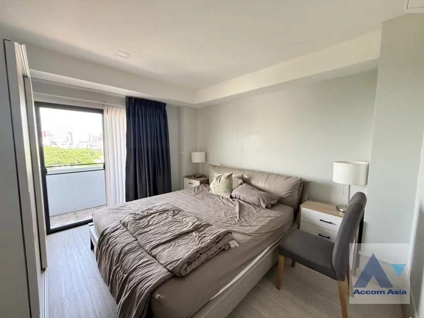 5  3 br Condominium For Rent in Ratchadaphisek ,Bangkok  at Sun Palace AA46257