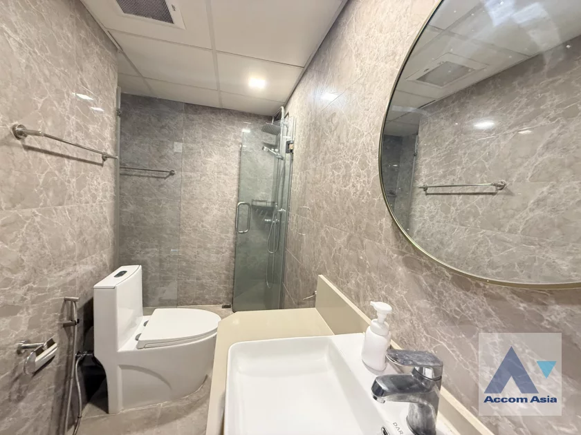 15  3 br Condominium For Rent in Ratchadaphisek ,Bangkok  at Sun Palace AA46257