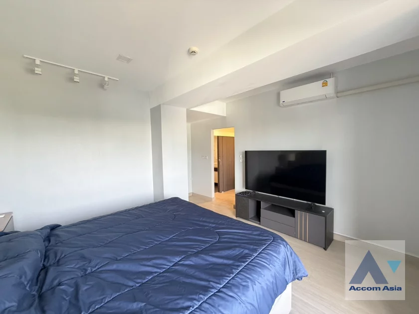 10  3 br Condominium For Rent in Ratchadaphisek ,Bangkok  at Sun Palace AA46257