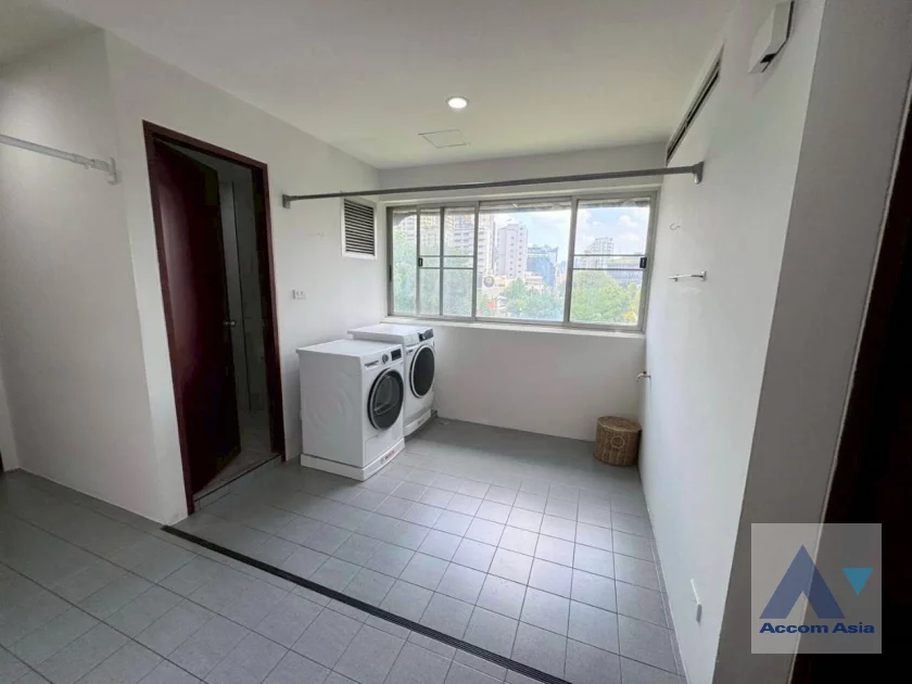 21  3 br Apartment for rent and sale in Sukhumvit ,Bangkok BTS Phrom Phong at Thai Colonial Style AA46267