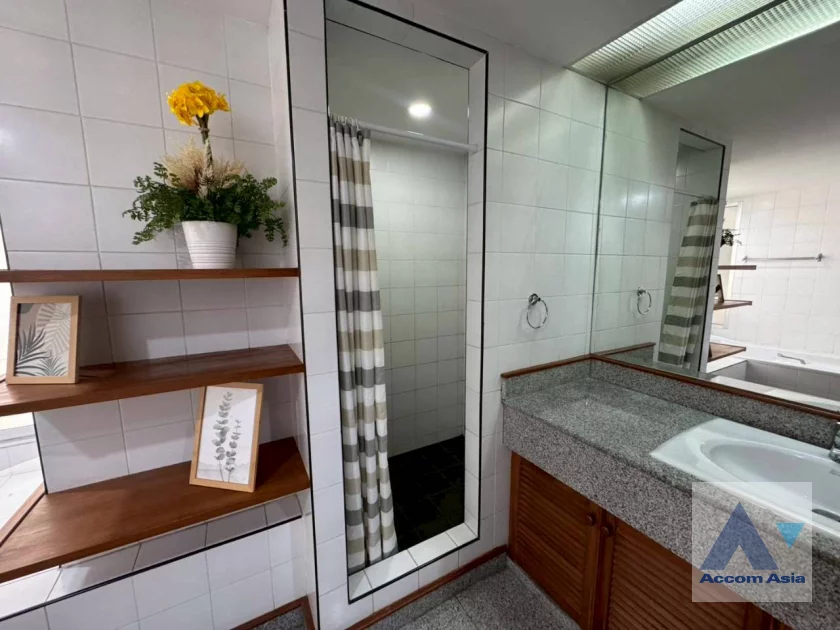 20  3 br Apartment for rent and sale in Sukhumvit ,Bangkok BTS Phrom Phong at Thai Colonial Style AA46267