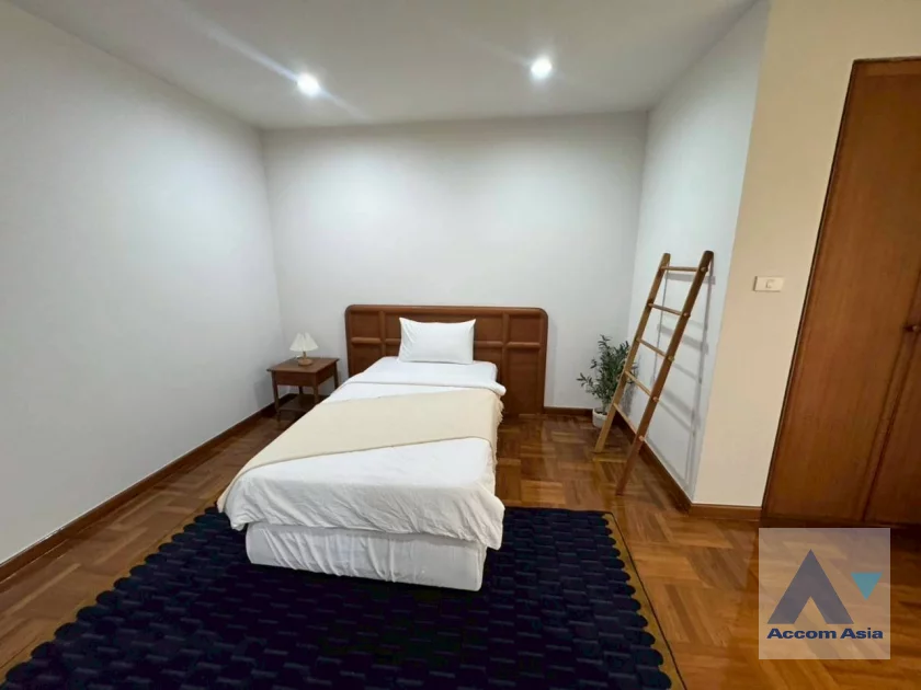 10  3 br Apartment for rent and sale in Sukhumvit ,Bangkok BTS Phrom Phong at Thai Colonial Style AA46267