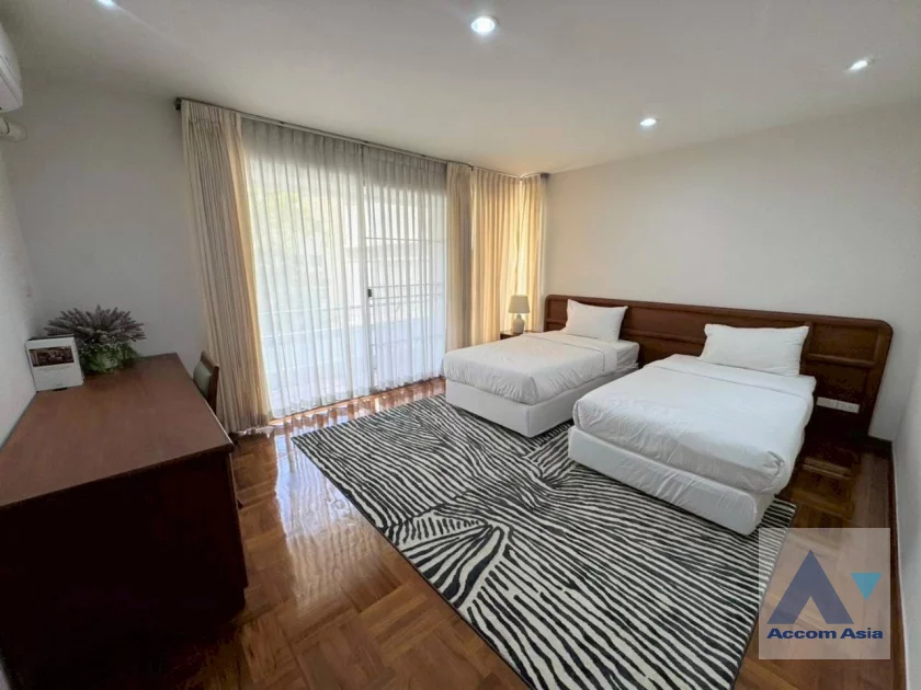 11  3 br Apartment for rent and sale in Sukhumvit ,Bangkok BTS Phrom Phong at Thai Colonial Style AA46267
