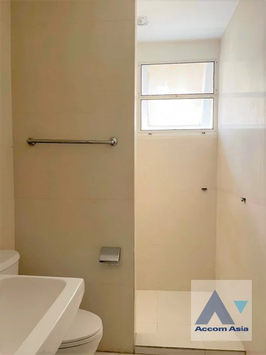 14  3 br Apartment for rent and sale in Sukhumvit ,Bangkok BTS Phrom Phong at Low-rise apartment in the city center AA46273