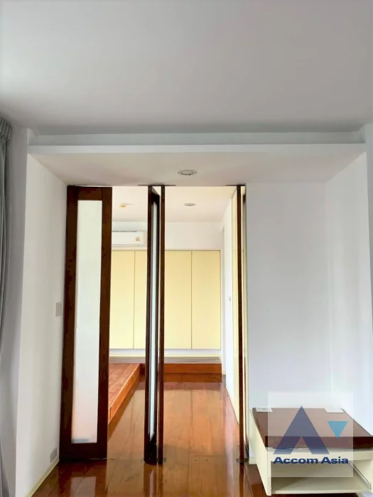 6  3 br Apartment for rent and sale in Sukhumvit ,Bangkok BTS Phrom Phong at Low-rise apartment in the city center AA46273