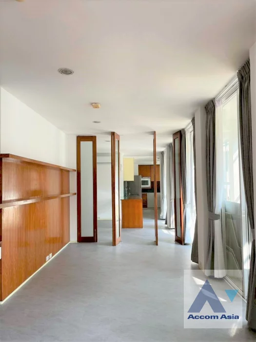  1  3 br Apartment for rent and sale in Sukhumvit ,Bangkok BTS Phrom Phong at Low-rise apartment in the city center AA46273