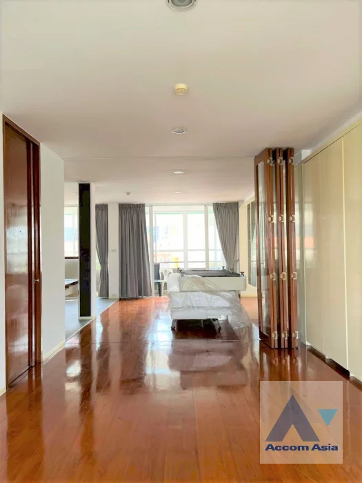 10  3 br Apartment for rent and sale in Sukhumvit ,Bangkok BTS Phrom Phong at Low-rise apartment in the city center AA46273