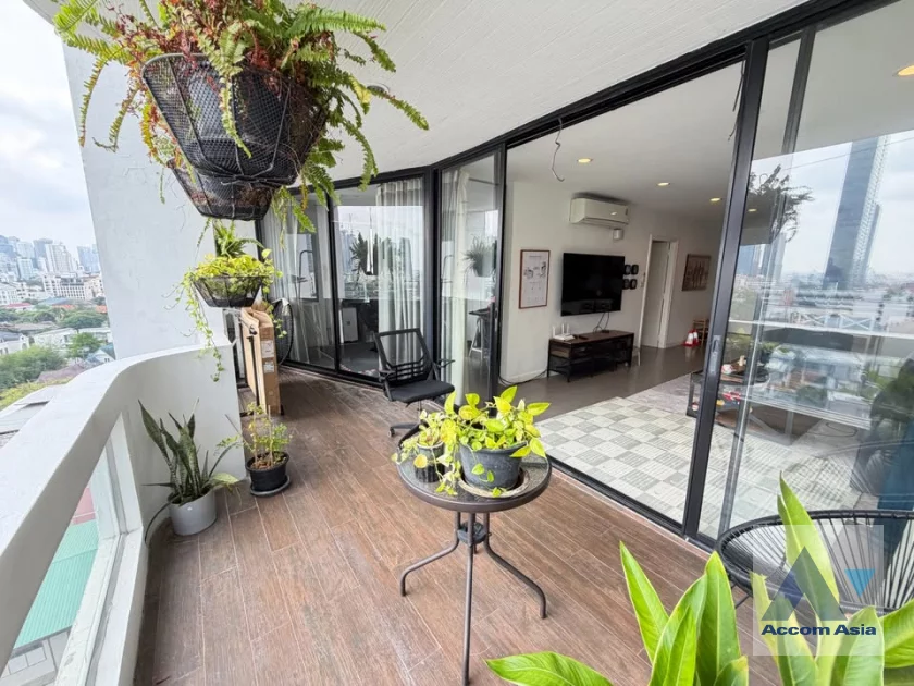 unitCorner Unit, Big Balcony |  2 Bedrooms  Condominium For Sale in Sukhumvit, Bangkok  near BTS Thong Lo (AA46282)