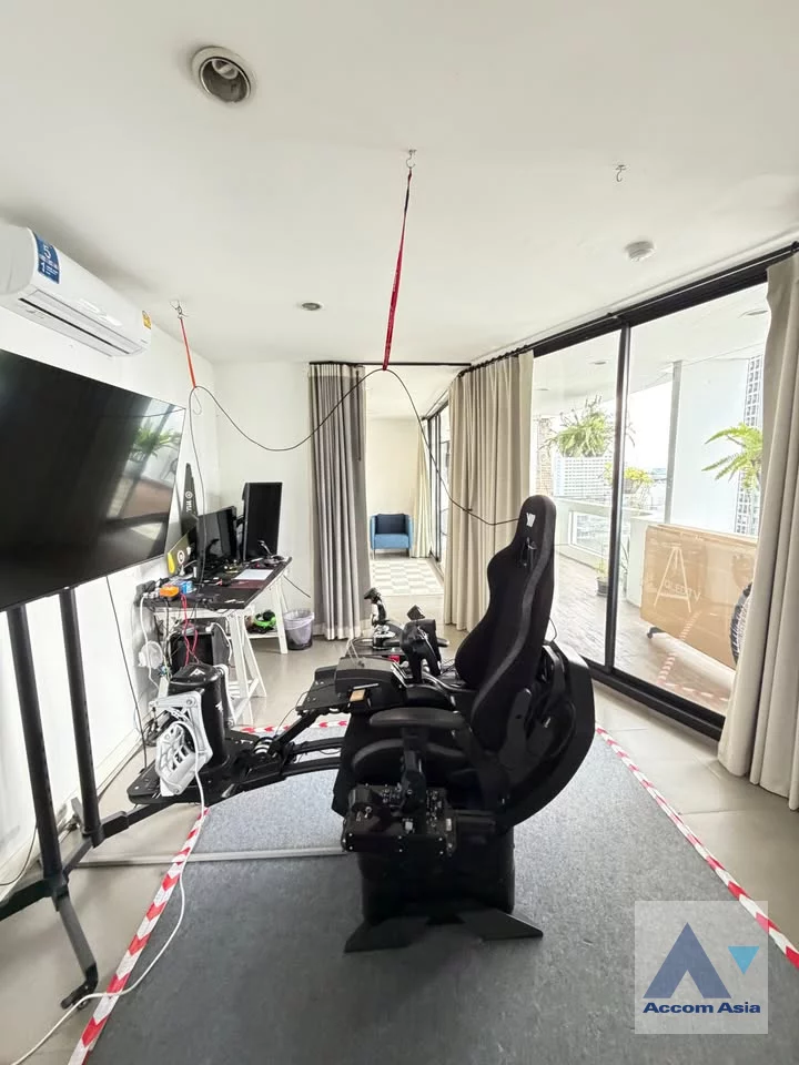 7  2 br Condominium For Sale in Sukhumvit ,Bangkok BTS Thong Lo at JC Tower AA46282