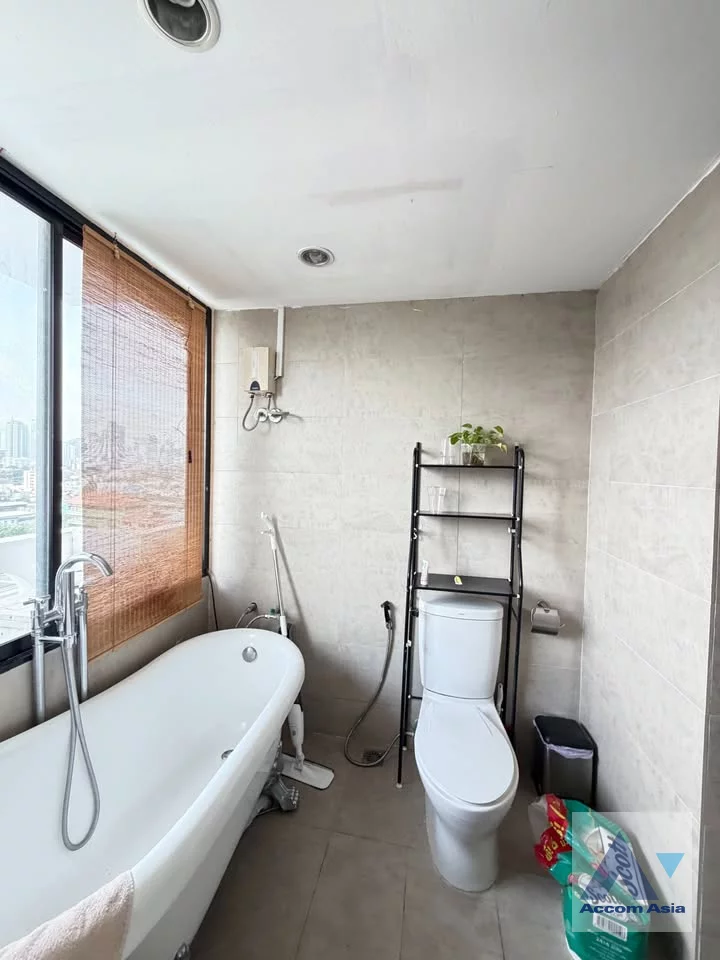 11  2 br Condominium For Sale in Sukhumvit ,Bangkok BTS Thong Lo at JC Tower AA46282