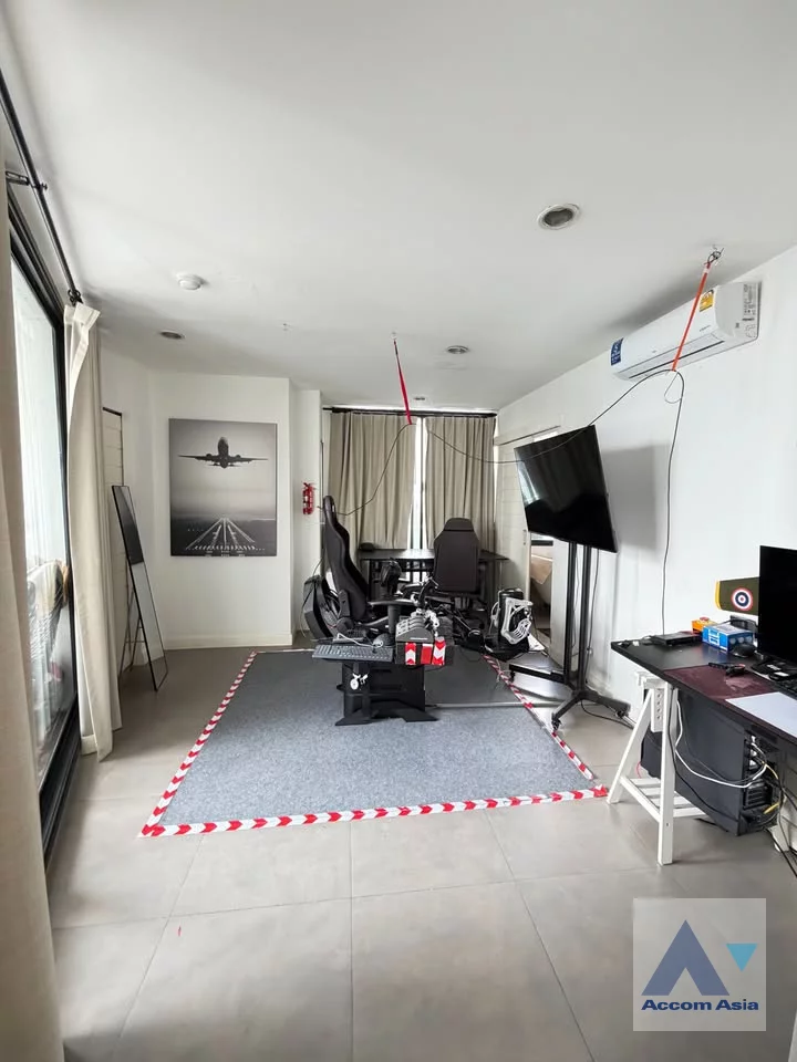 6  2 br Condominium For Sale in Sukhumvit ,Bangkok BTS Thong Lo at JC Tower AA46282