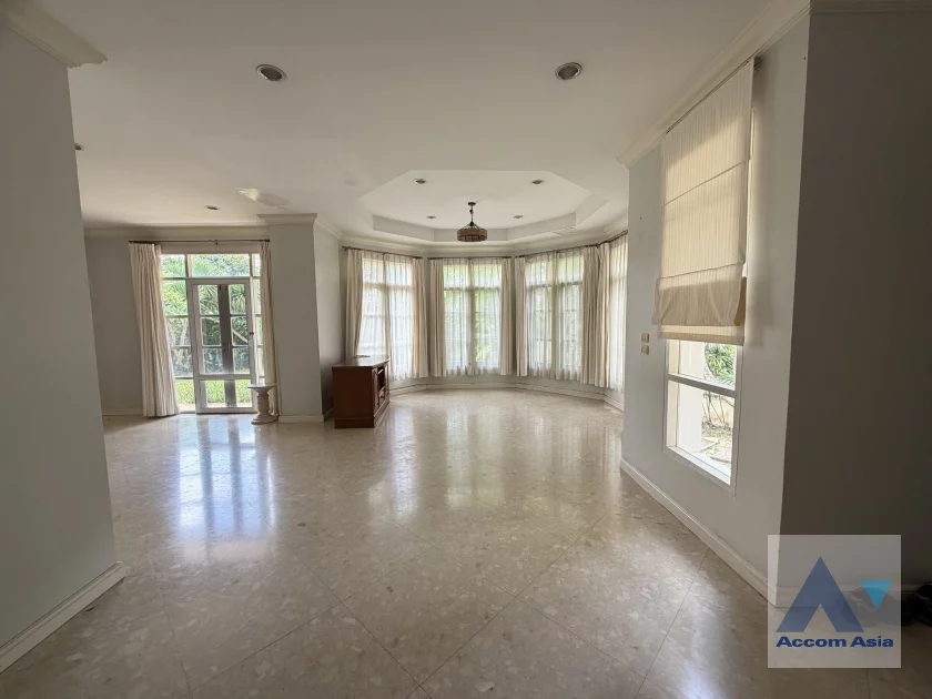  2  4 br House for rent and sale in Pattanakarn ,Bangkok BTS On Nut at Golden Nakara Onnut Motorway AA46286