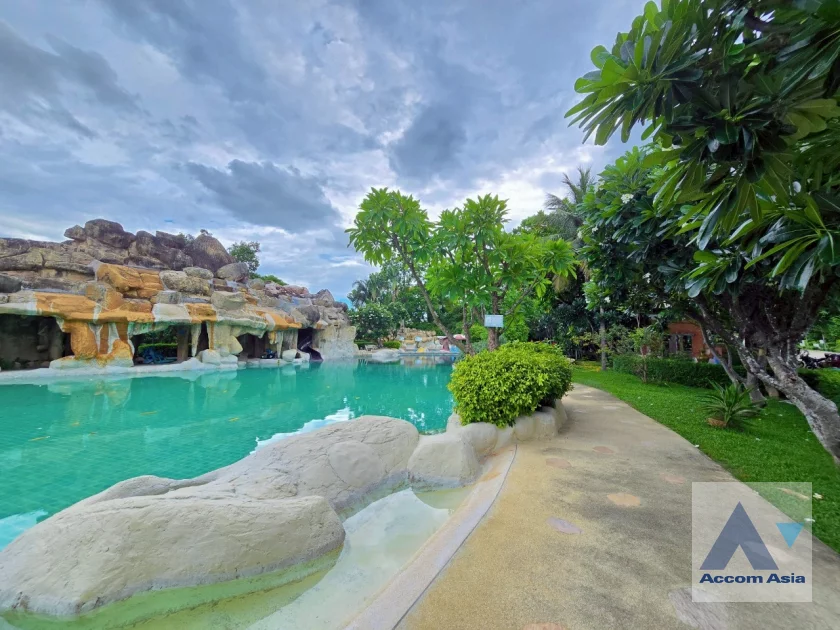 17  4 br House for rent and sale in Pattanakarn ,Bangkok BTS On Nut at Golden Nakara Onnut Motorway AA46286