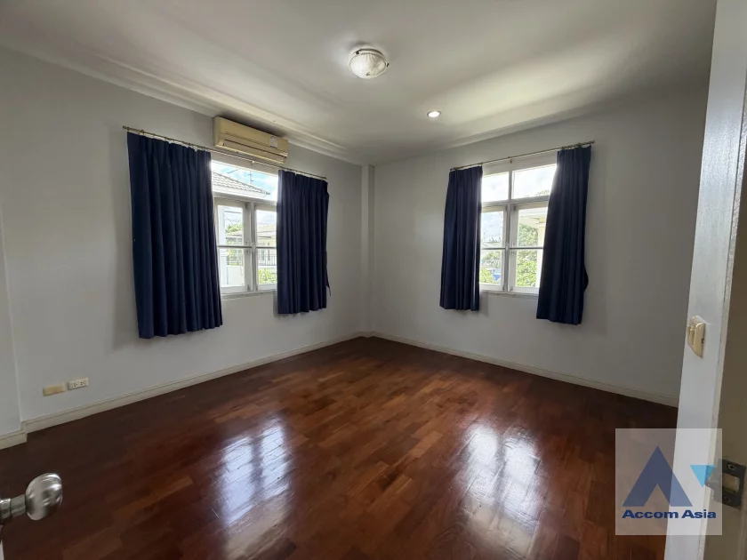 9  4 br House for rent and sale in Pattanakarn ,Bangkok BTS On Nut at Golden Nakara Onnut Motorway AA46286