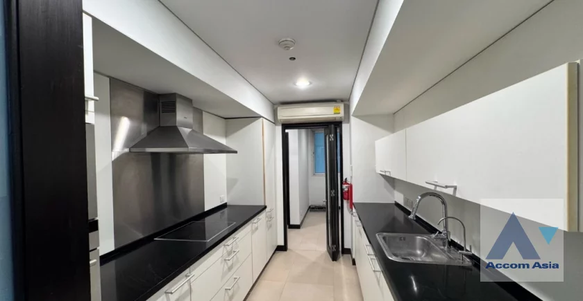 4  2 br Condominium For Rent in Ploenchit ,Bangkok BTS Chitlom at The Park Chidlom AA46289