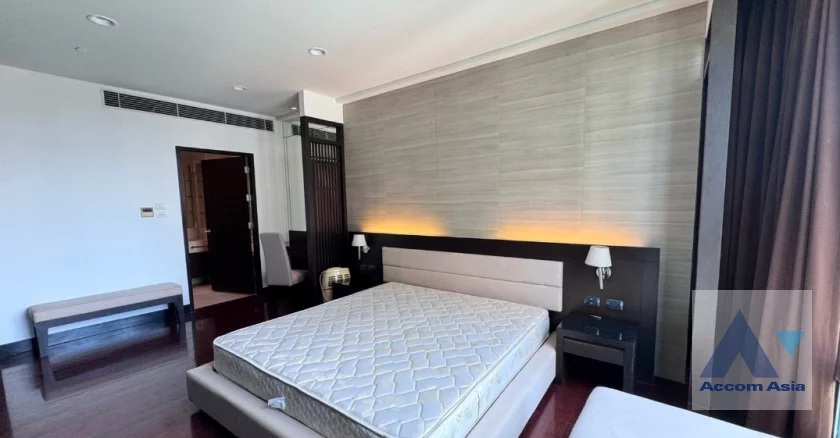8  2 br Condominium For Rent in Ploenchit ,Bangkok BTS Chitlom at The Park Chidlom AA46289