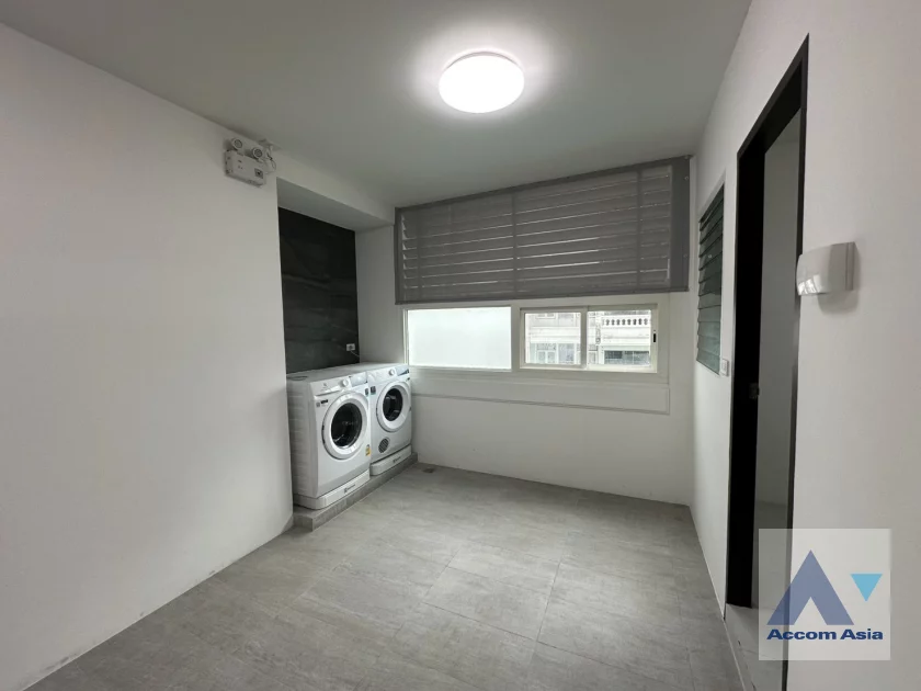 22  4 br Apartment For Rent in Sukhumvit ,Bangkok BTS Phrom Phong at Peaceful Living AA46290