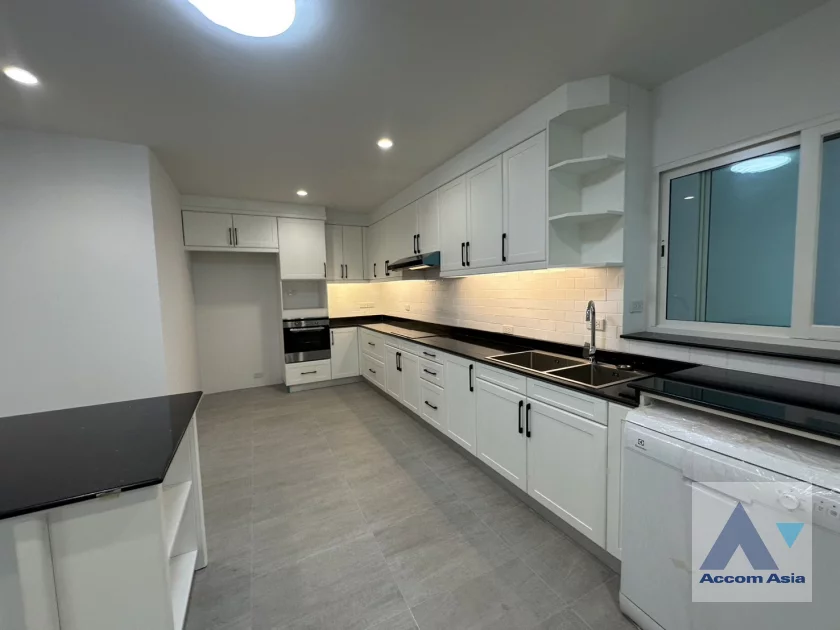 12  4 br Apartment For Rent in Sukhumvit ,Bangkok BTS Phrom Phong at Peaceful Living AA46290
