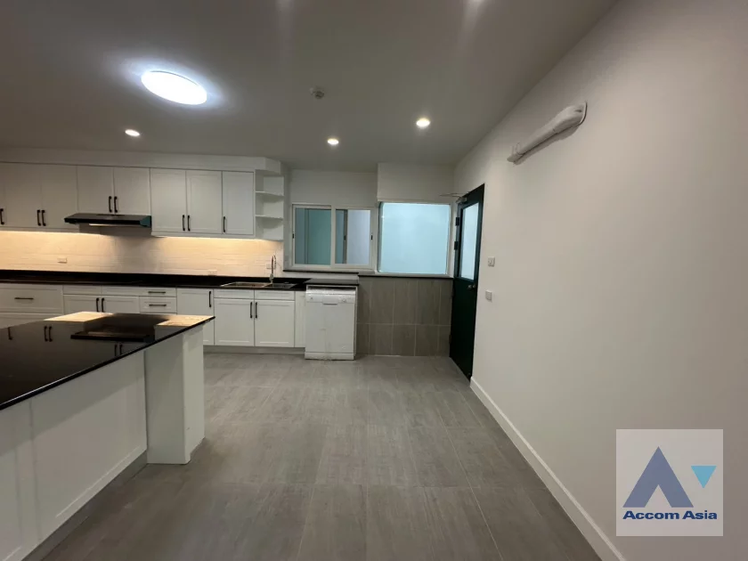 13  4 br Apartment For Rent in Sukhumvit ,Bangkok BTS Phrom Phong at Peaceful Living AA46290