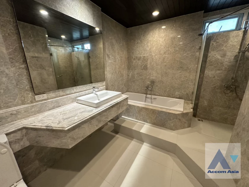 23  4 br Apartment For Rent in Sukhumvit ,Bangkok BTS Phrom Phong at Peaceful Living AA46290