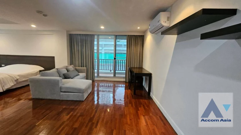 8  4 br Apartment For Rent in Silom ,Bangkok BTS Surasak at High-end Low Rise  AA46291