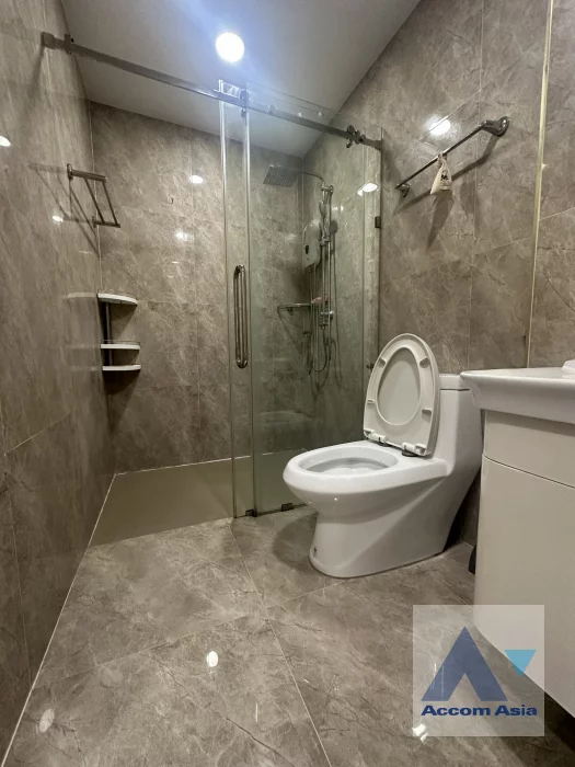 32  5 br House For Rent in Sukhumvit ,Bangkok BTS Bang Chak AA46293