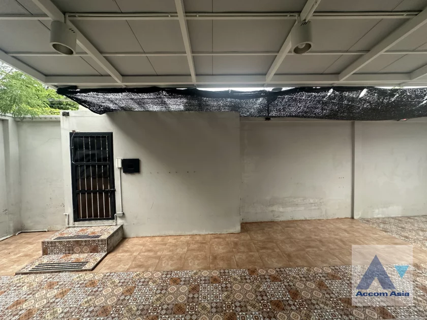 43  5 br House For Rent in Sukhumvit ,Bangkok BTS Bang Chak AA46293