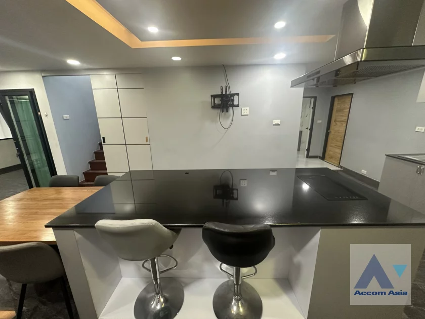8  5 br House For Rent in Sukhumvit ,Bangkok BTS Bang Chak AA46293