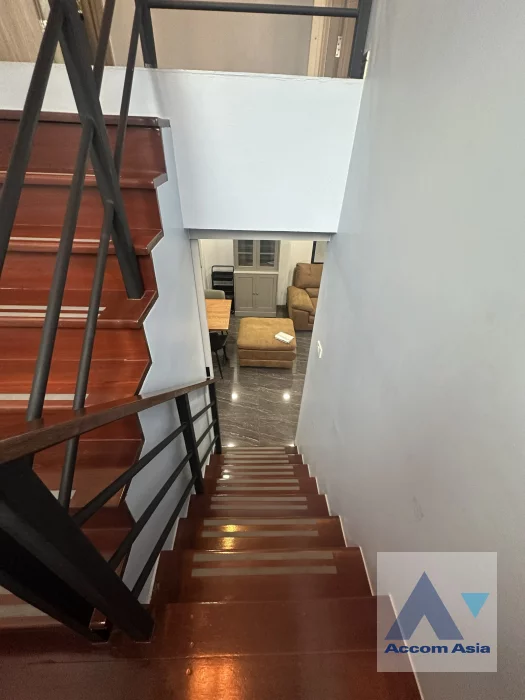 17  5 br House For Rent in Sukhumvit ,Bangkok BTS Bang Chak AA46293
