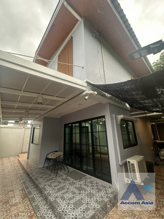 45  5 br House For Rent in Sukhumvit ,Bangkok BTS Bang Chak AA46293