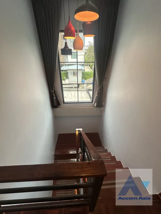 18  5 br House For Rent in Sukhumvit ,Bangkok BTS Bang Chak AA46293