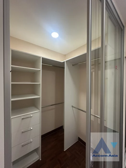 30  5 br House For Rent in Sukhumvit ,Bangkok BTS Bang Chak AA46293